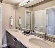 Lain-lain 2 Trendy Denver Townhouse ~ 3 Miles to Downtown!