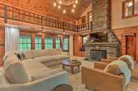 Lainnya Stunning Hilltop Cabin on 2 Acres w/ River View!