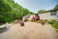 Others Secluded Getaway on 65 Private Acres!