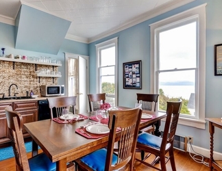 Others 2 'astoria Painted Lady' Historic Apt w/ River View!