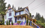 Khác 5 'astoria Painted Lady' Historic Apt w/ River View!