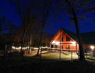 Khác 2 Cozy Grand Lodge on the River: Hot Tub & Fire Pit!