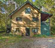 Lain-lain 5 Secluded Dupont State Forest Home, Pets Welcome!