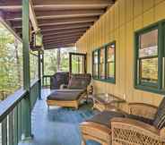 Lain-lain 2 Secluded Dupont State Forest Home, Pets Welcome!