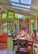 Primary image Converted Barn in Sebastopol w/ Private Patio!