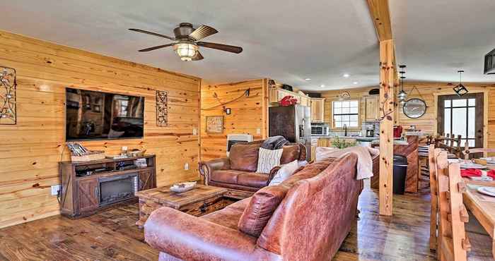 Lainnya Serene Cabins w/ Decks & 8 Acres on Kiamichi River