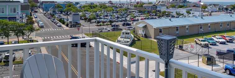 Others End-unit Ocean City Condo w/ Panoramic Views!