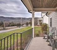 Lain-lain 6 Wooded Escape w/ Beautiful Backyard + Mtn Views!