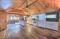 Lainnya Rustic Saranac Lake Cabin w/ Deck: Pets Welcome!