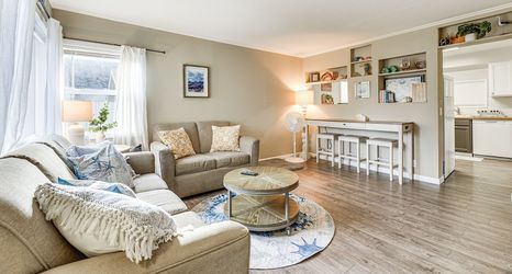 Others 2 Pet-friendly Hoquiam Cottage w/ River Access!