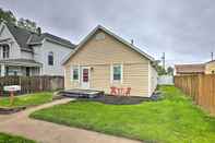 Others Council Bluffs Cottage: Proximity to Parks!