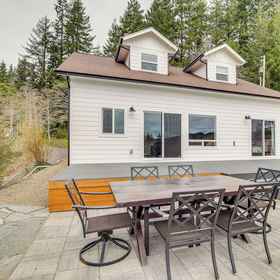 Interior1Charming Florence Home w/ Fire Pit & River Views!,Jessie M. Honeyman State Park飯店