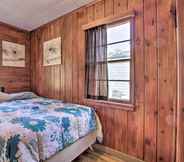 Lain-lain 7 Pet-friendly Beachfront Dent Cabin w/ Grill!