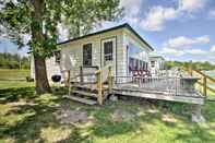 Lain-lain Pet-friendly Beachfront Dent Cabin w/ Grill!