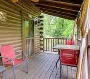 Others 7 Beaver Lake Vacation Rental w/ Private Hot Tub!