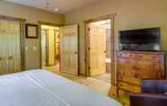 Others 2 Beaver Lake Vacation Rental w/ Private Hot Tub!