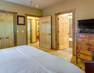 Others 2 Beaver Lake Vacation Rental w/ Private Hot Tub!