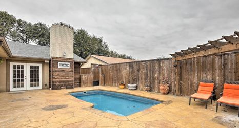 其他 2 16 Mi to Lake Ray Hubbard: Garland Family Home