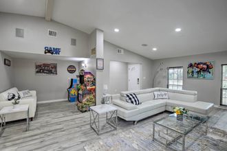 其他 4 16 Mi to Lake Ray Hubbard: Garland Family Home