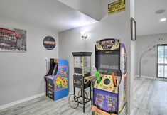 その他 5 16 Mi to Lake Ray Hubbard: Garland Family Home