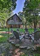 Imej utama Poconos Hideaway w/ Game Room & Lake Access!