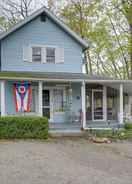 Imej utama Spacious Lakeside Cottage - 2 Miles to Marblehead!