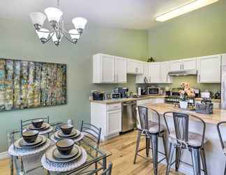 อื่นๆ 2 Stunning Anchorage Townhome ~ 5 Mi to Dtwn!