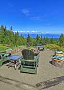 Imej utama Picturesque Port Angeles Cabin w/ Fire Pit!