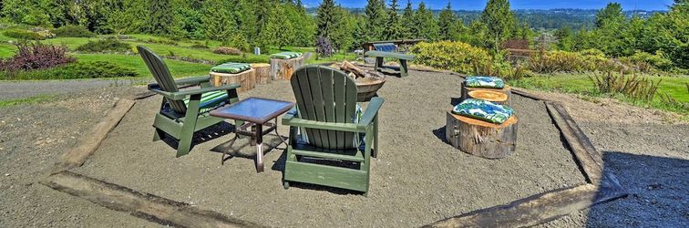 其他 Picturesque Port Angeles Cabin w/ Fire Pit!