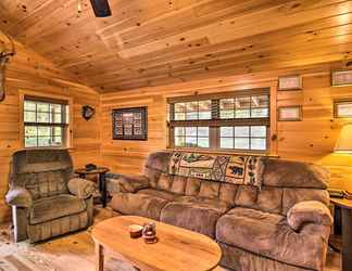 Others 2 Hooah Cabin Retreat w/ Grill & Step-free Access