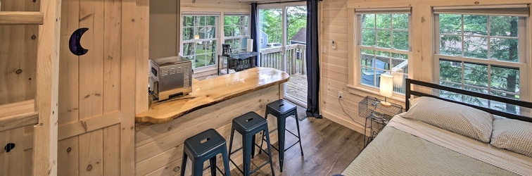 Lainnya Idyllic Edgecomb Forest Studio w/ Deck & Balcony!