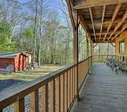 Lain-lain 7 Rustic Benton Home on 50 Acres w/ Deck & Views!