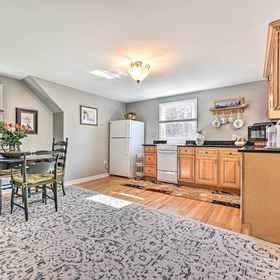 Interior1有軌電車公寓上層:步行至村莊小徑及運河度假屋,萨姆·帕奇码头飯店