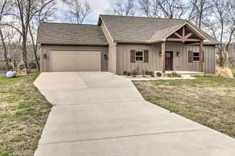 Others 4 Flippin Home on White River w/ Fire Pit & Views!