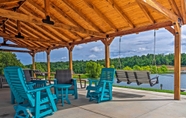 Lainnya 4 Rustic Lakeside Retreat w/ Fire Pit, Trails!