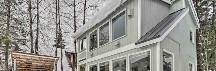 Others Cabin w/ Hot Tub & Views: 1 Mile to Alyeska Resort