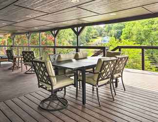 Others 2 Modern Lakefront Home w/ Dock, Deck & Boat Slip!