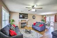 Others Clarksville Getaway Near Golfing & Breweries!