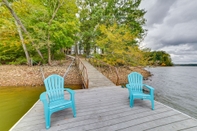 Others Romantic Lakefront Escape w/ Deep Water Dock!