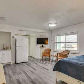 Primary image 1 Idyllic Pass-a-grille Studio - Walk to the Beach!, Eckerd College Hotels