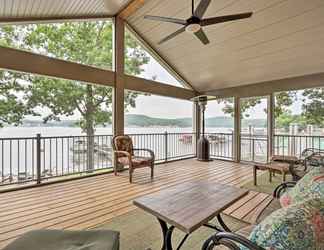 Others 2 Contemporary Lakeside Haven w/ Dock & Hot Tub