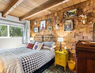 Lainnya 2 Four Bears Chalet -bright 2-level Cabin With Deck 4 Bedroom Cabin by Redawning