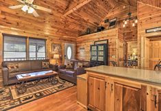 Others 4 3 Mi to Dollywood: Hot Tub Hideaway in Smoky Mtns