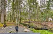 Others 4 Cozy Catskills Cottage: Creekside Deck & Fire Pit