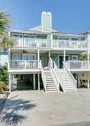 Imej utama Condo w/ 2 Decks - Steps to Wrightsville Beach!