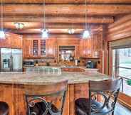 Others 5 Private Eureka Springs Cabin w/ Beaver Lake Views!