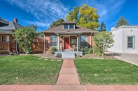 อื่นๆ Bright Denver Bungalow w/ Backyard & Patio!