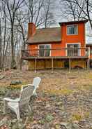 Imej utama Cozy Poconos Vacation Rental w/ Deck & Yard!