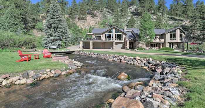 Khác Stunning Evergreen Mountain Home on Private Stream