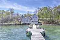 Lainnya Waterfront Seneca Lake House: Fire Pit + Boat Dock